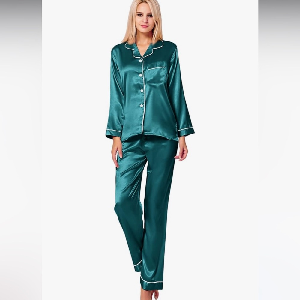 Swomog Womens silk satin pajamas